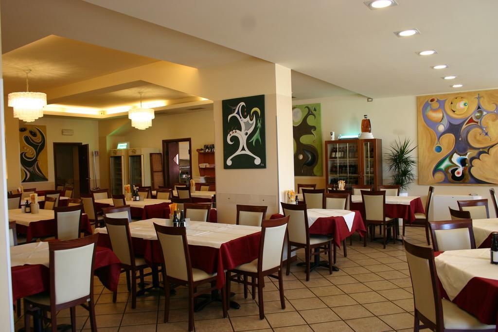 Hotel Moro Freoni San Pietro in Cariano Exterior photo